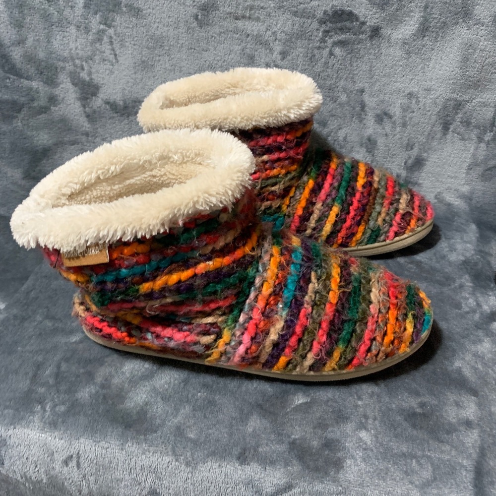 Minnetonka Slipper Boots Womens L 8-9 Rainbow Knit Faux Fur Cottage44048 - Picture 4 of 15